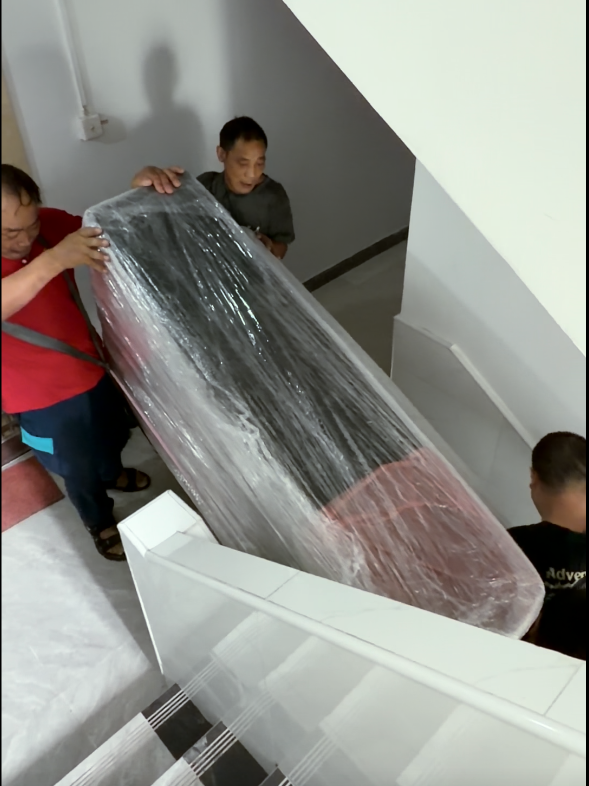广州别墅搬家钢琴搬运案例：楼梯转角转运 + 专业防护零损伤全记录服务案例